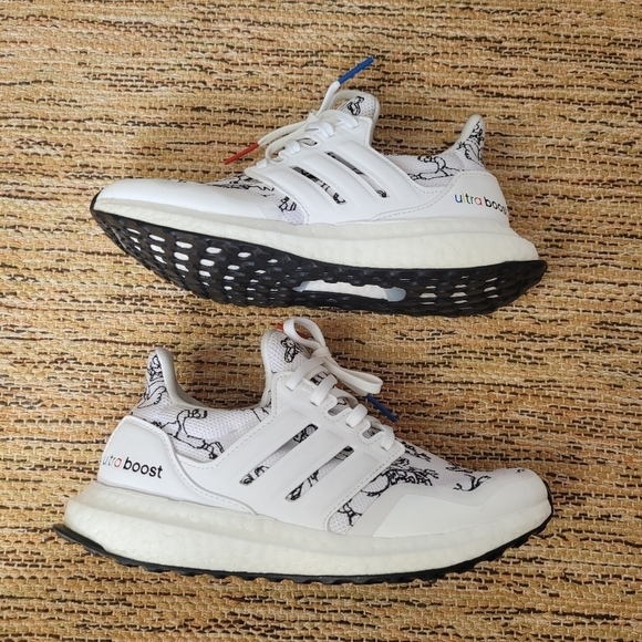 ADIDAS Ultraboost DNA X Disney Goofy White Runners - Picture 5 of 8